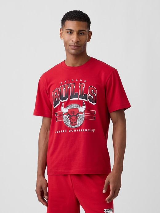 Image number 1 showing, Adult NBA Chicago Bulls Relaxed Graphic T-Shirt