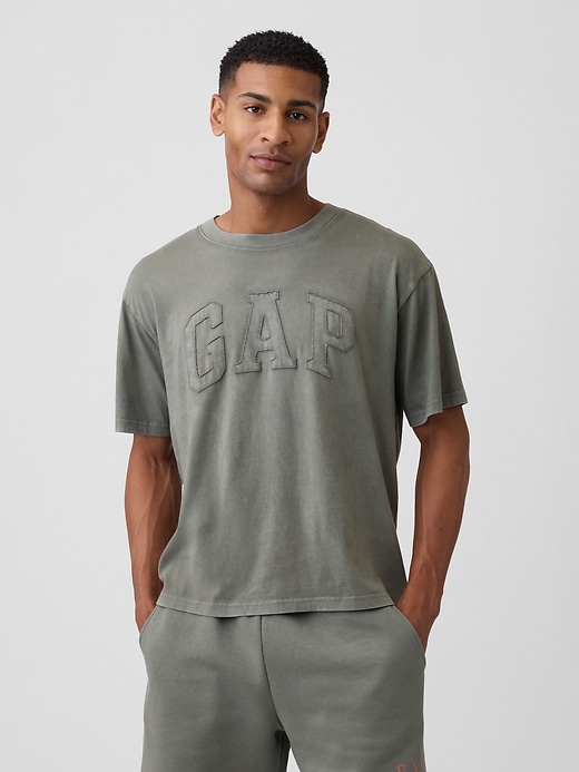 Image number 1 showing, Everyday Soft Boxy Gap Logo T-Shirt