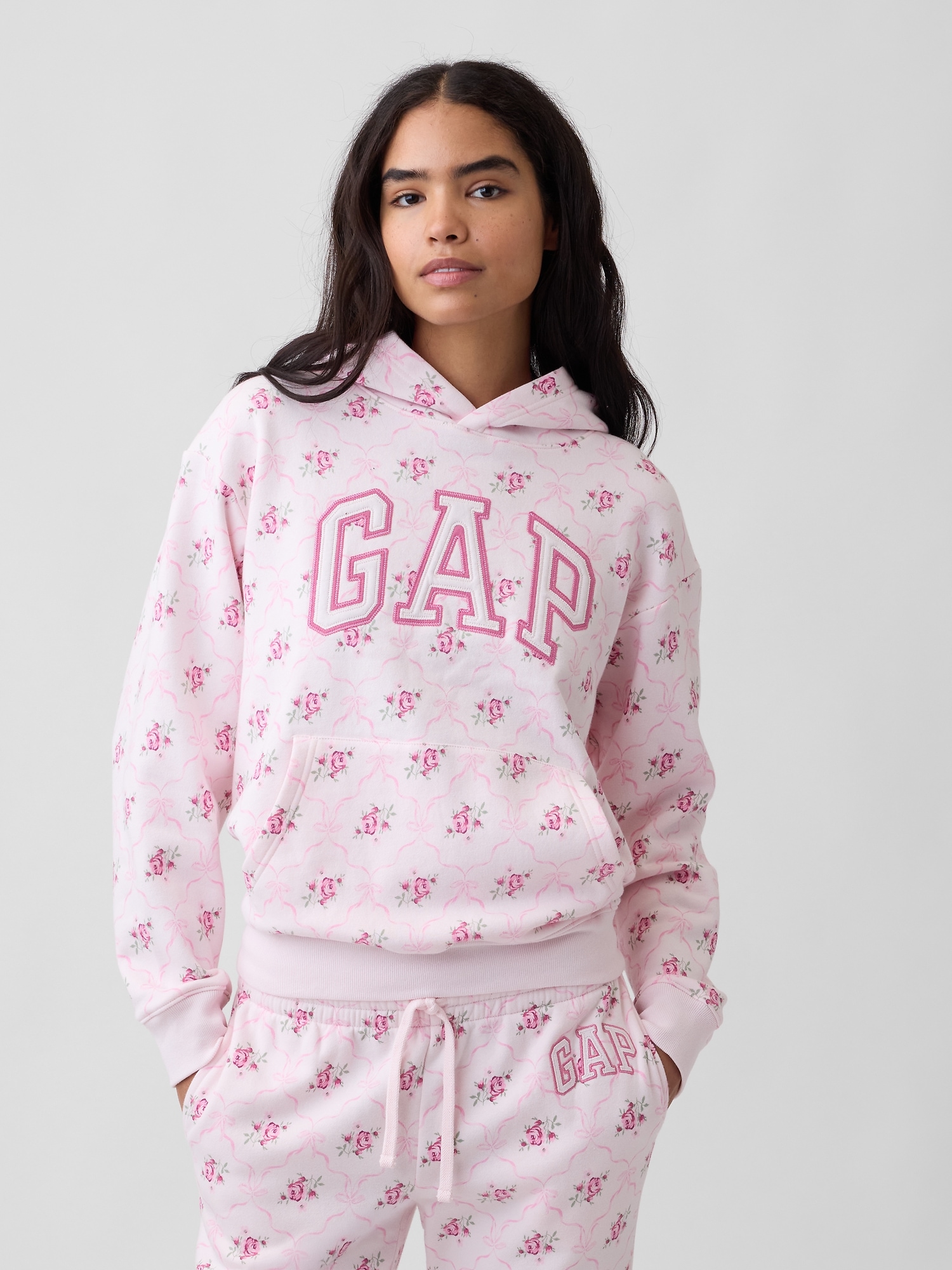 Relaxed Gap Logo Hoodie