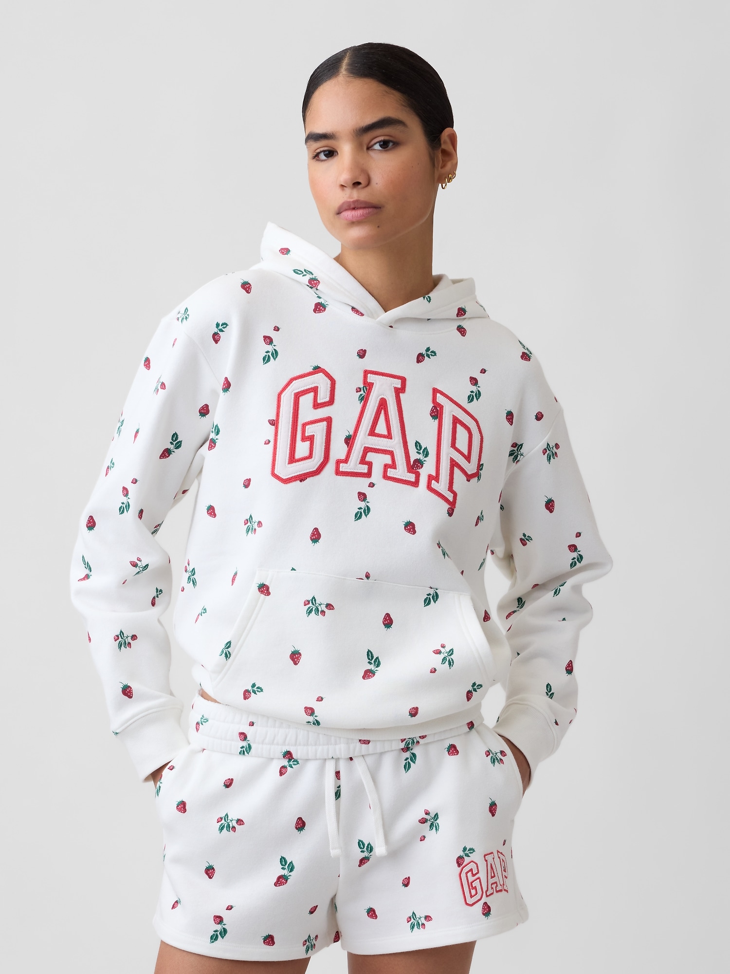 Relaxed Gap Logo Hoodie