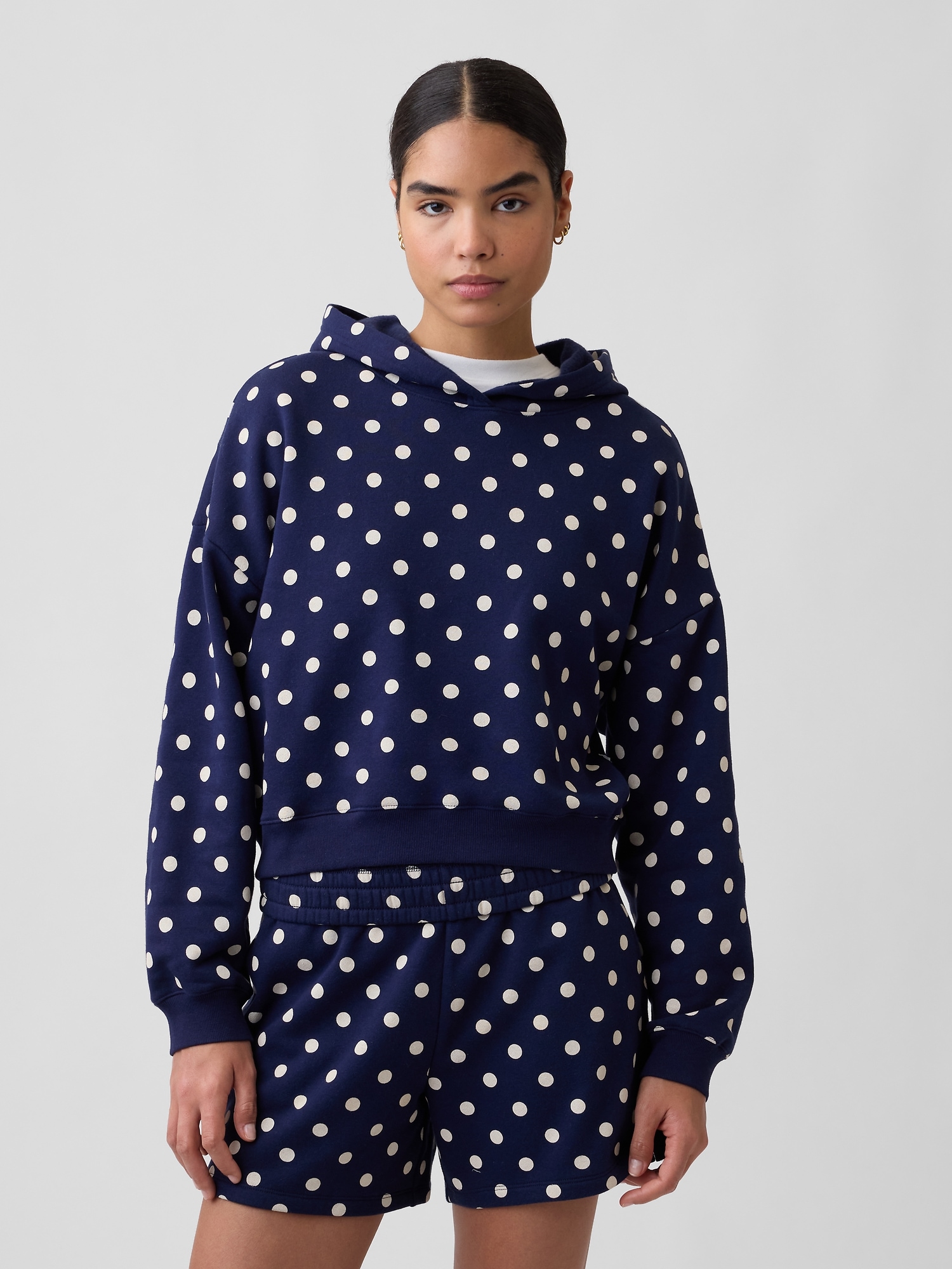 Relaxed Gap Mini-Logo Cropped Hoodie | Gap Factory