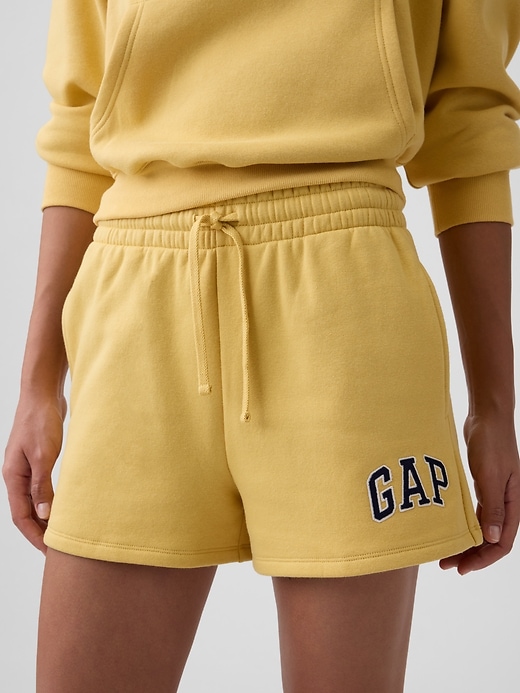 Image number 4 showing, Gap Logo Shorts