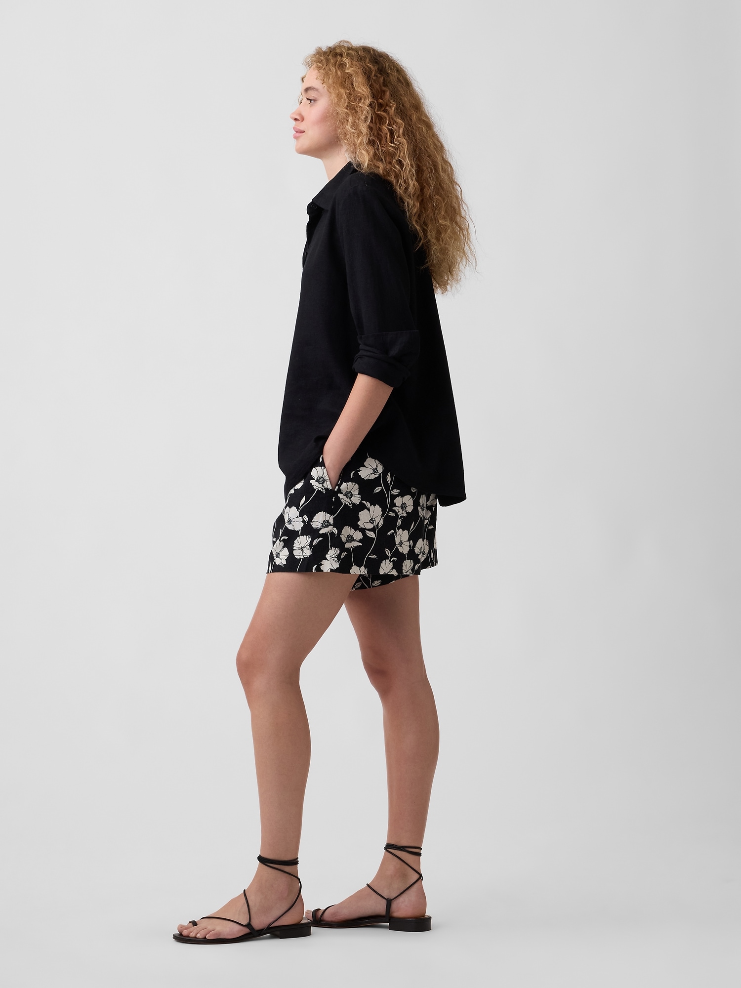 Image number 3 showing, 4" Pull-On Linen-Blend Shorts
