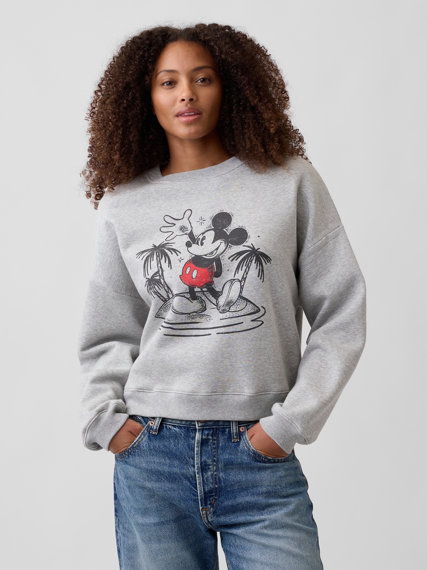 Gap × Disney Relaxed Graphic Sweatshirt