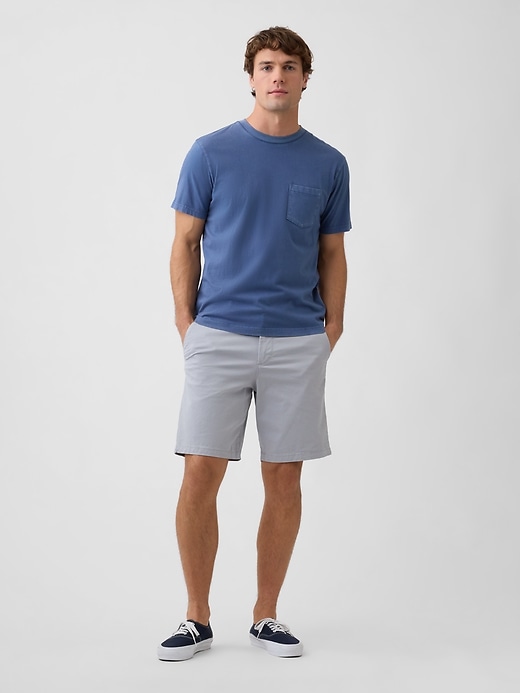 Image number 1 showing, 9" Essential Khaki Shorts