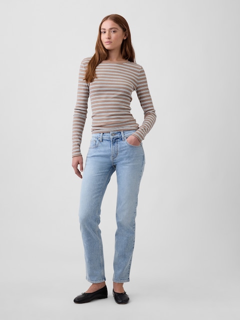 Mid Rise '90s Slim Straight Jeans