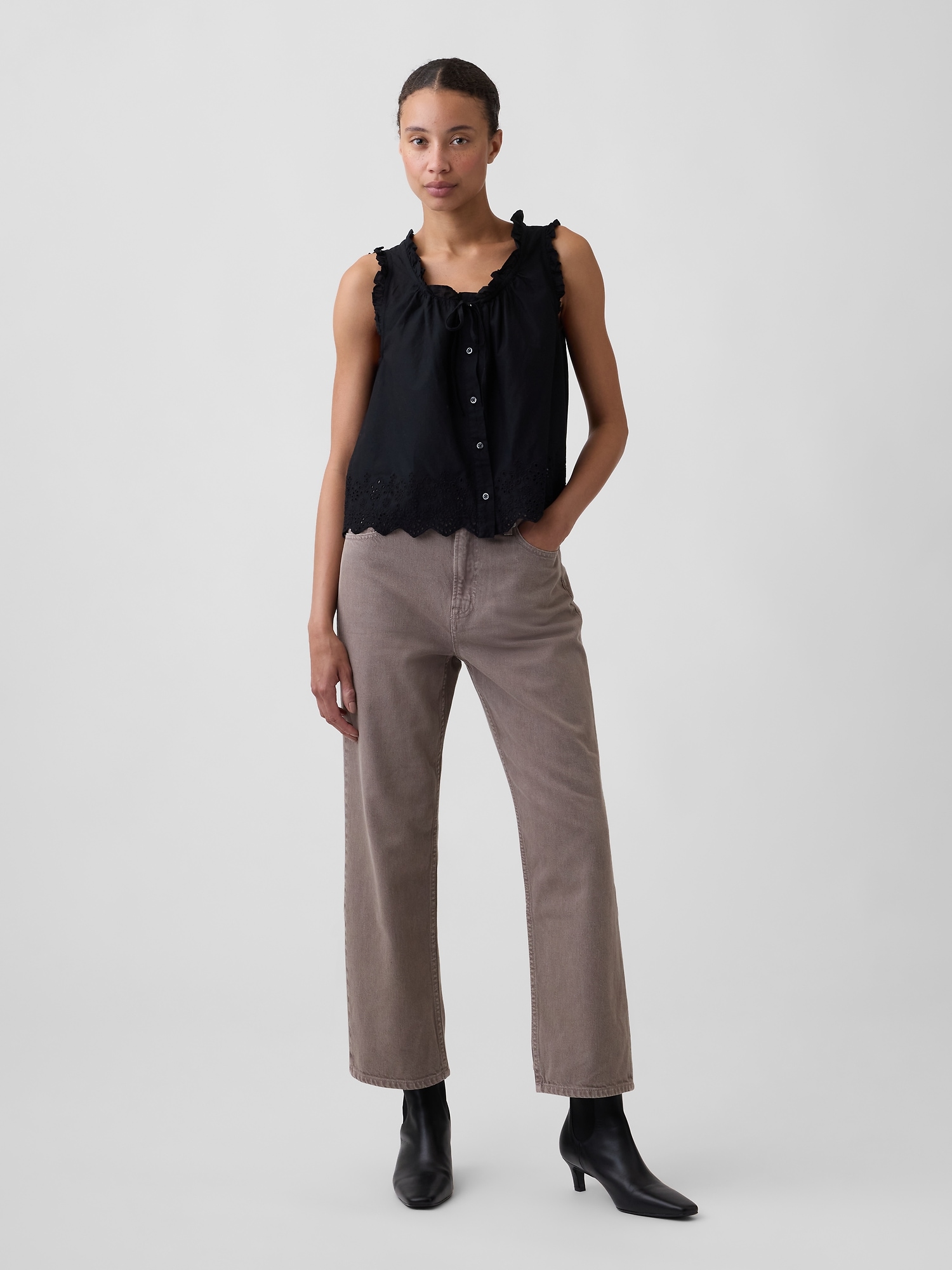 Low Slung Relaxed Straight Crop Jeans