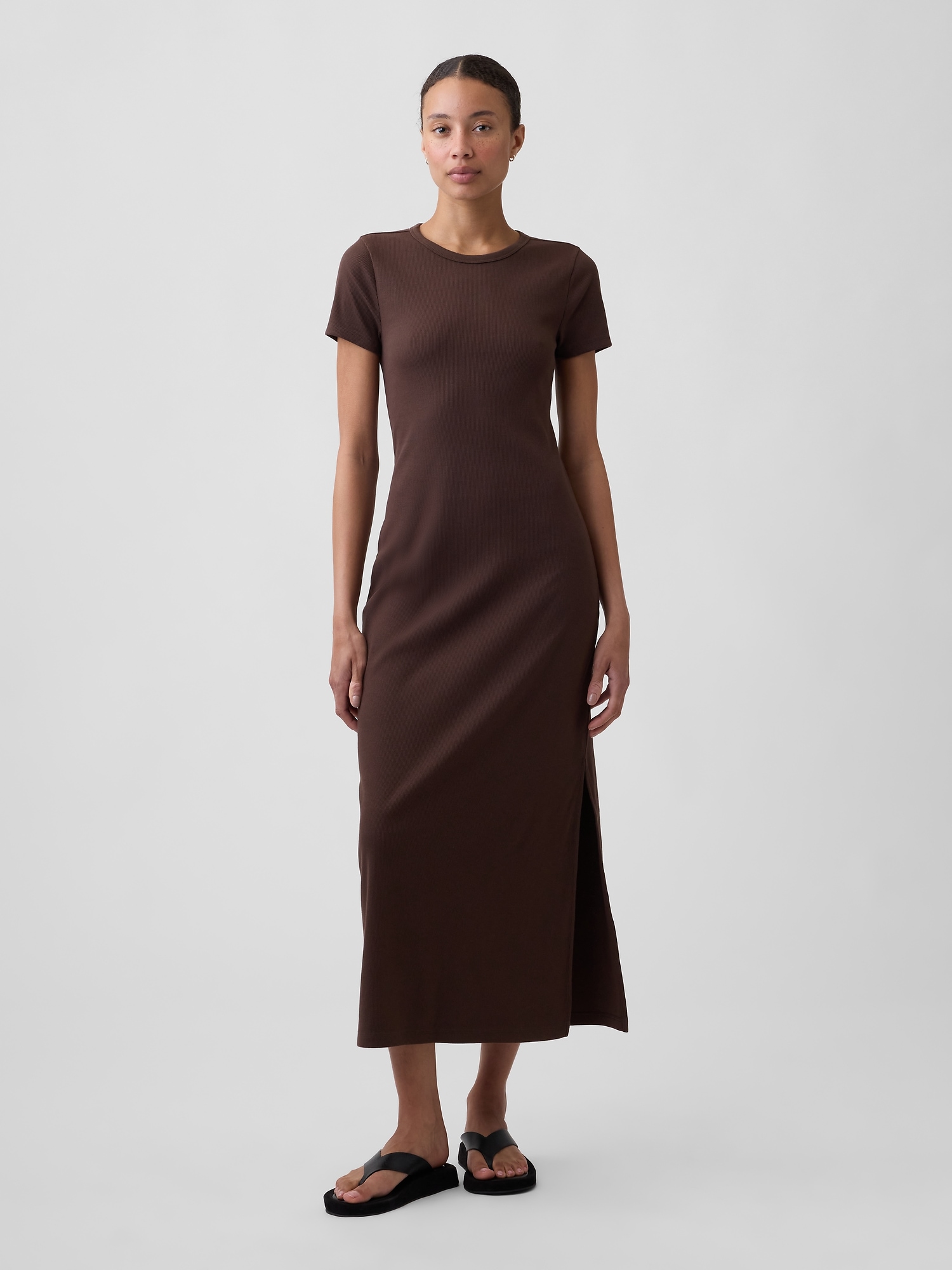 Modern Ribbed Maxi Dress