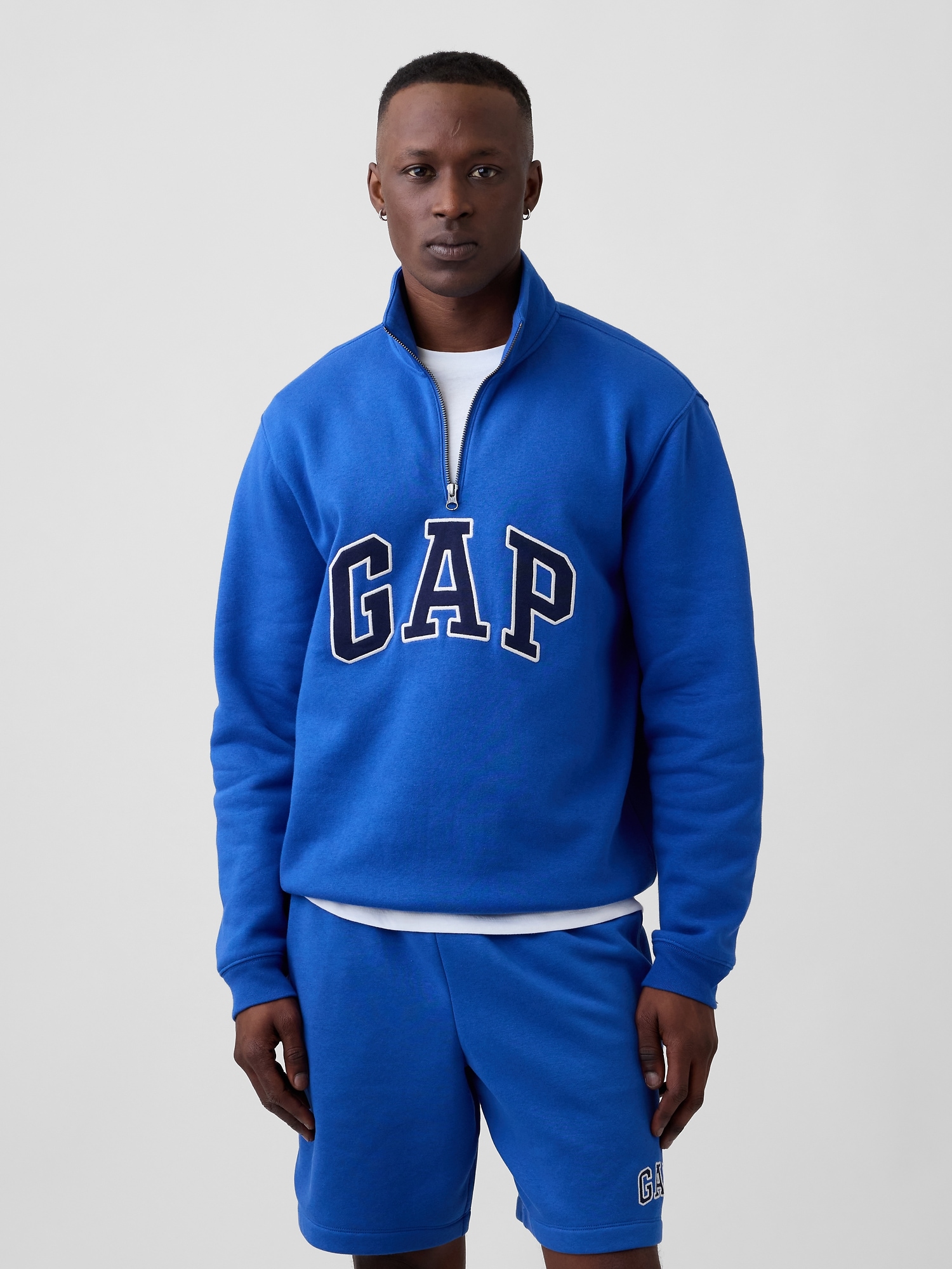 Relaxed Gap Logo Quarter-Zip Sweatshirt