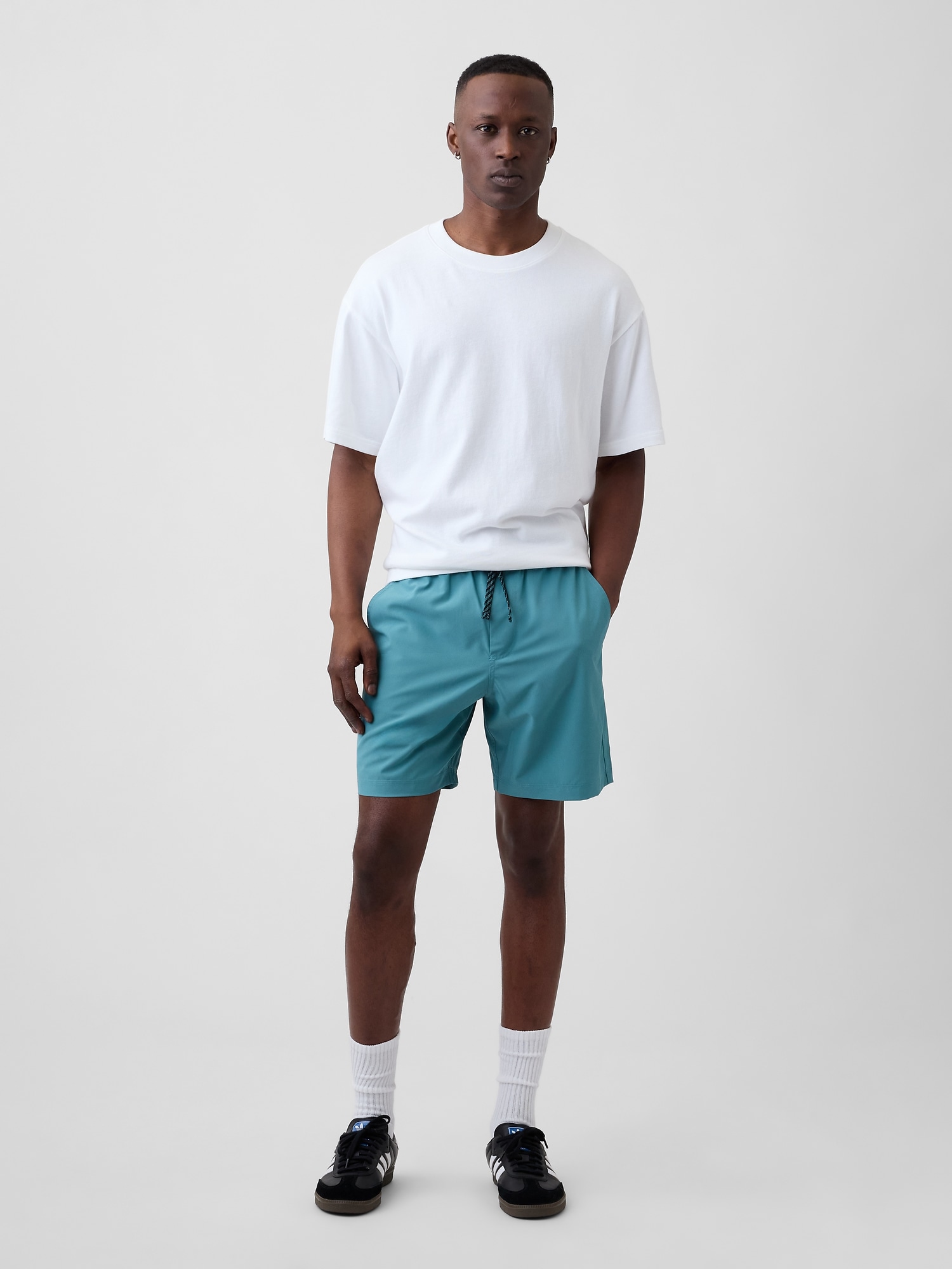 GapFit 7" Lined Athletic Shorts