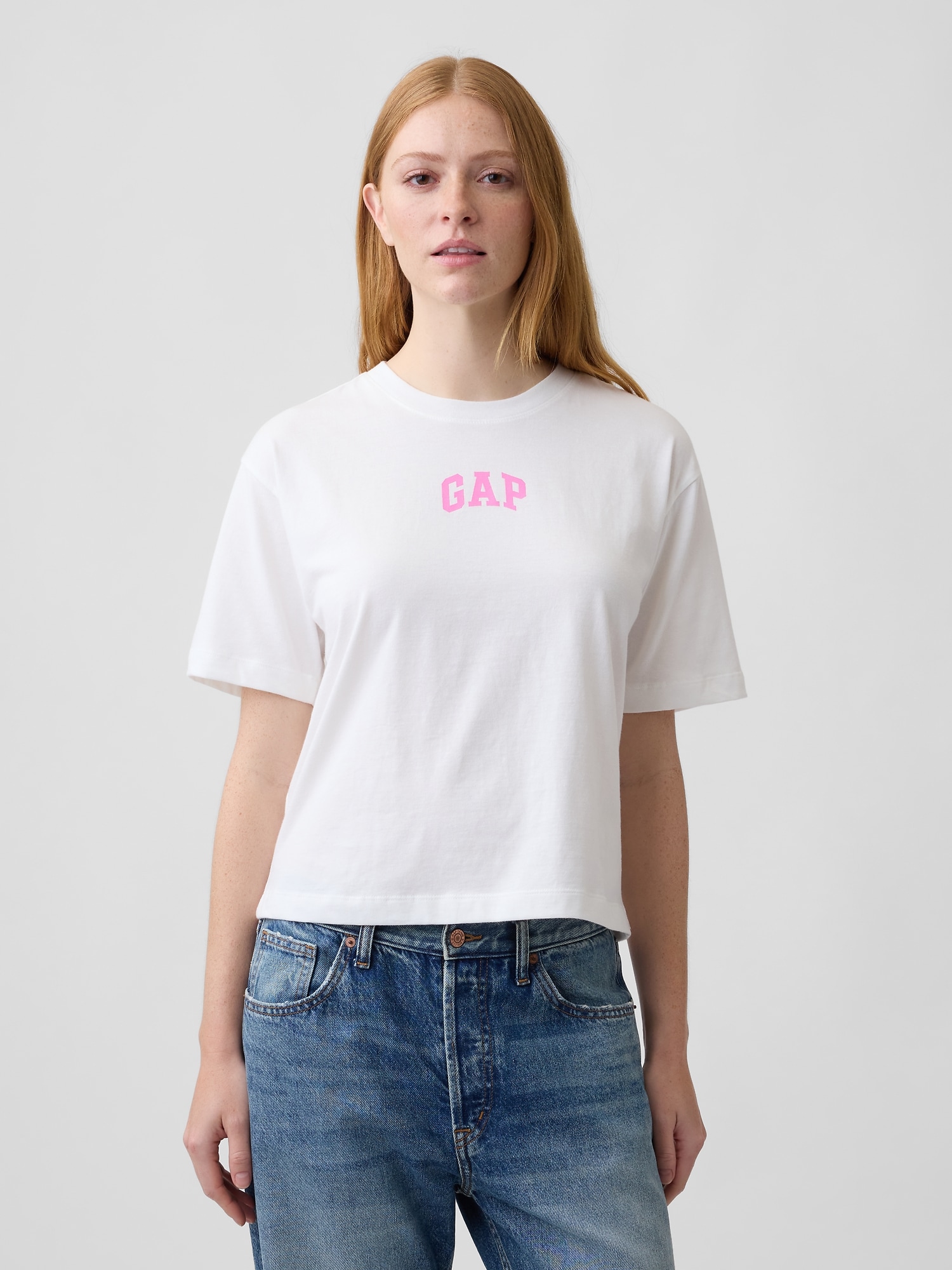 Relaxed Gap Mini Logo T-Shirt