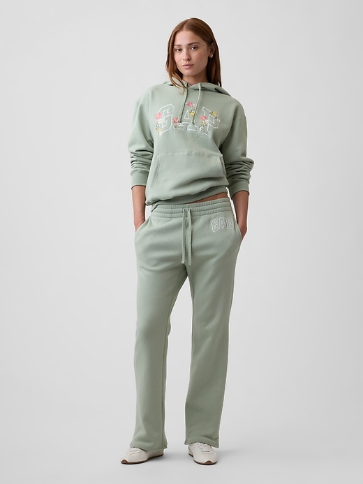 Image number 3 showing, Relaxed Gap Logo Hoodie
