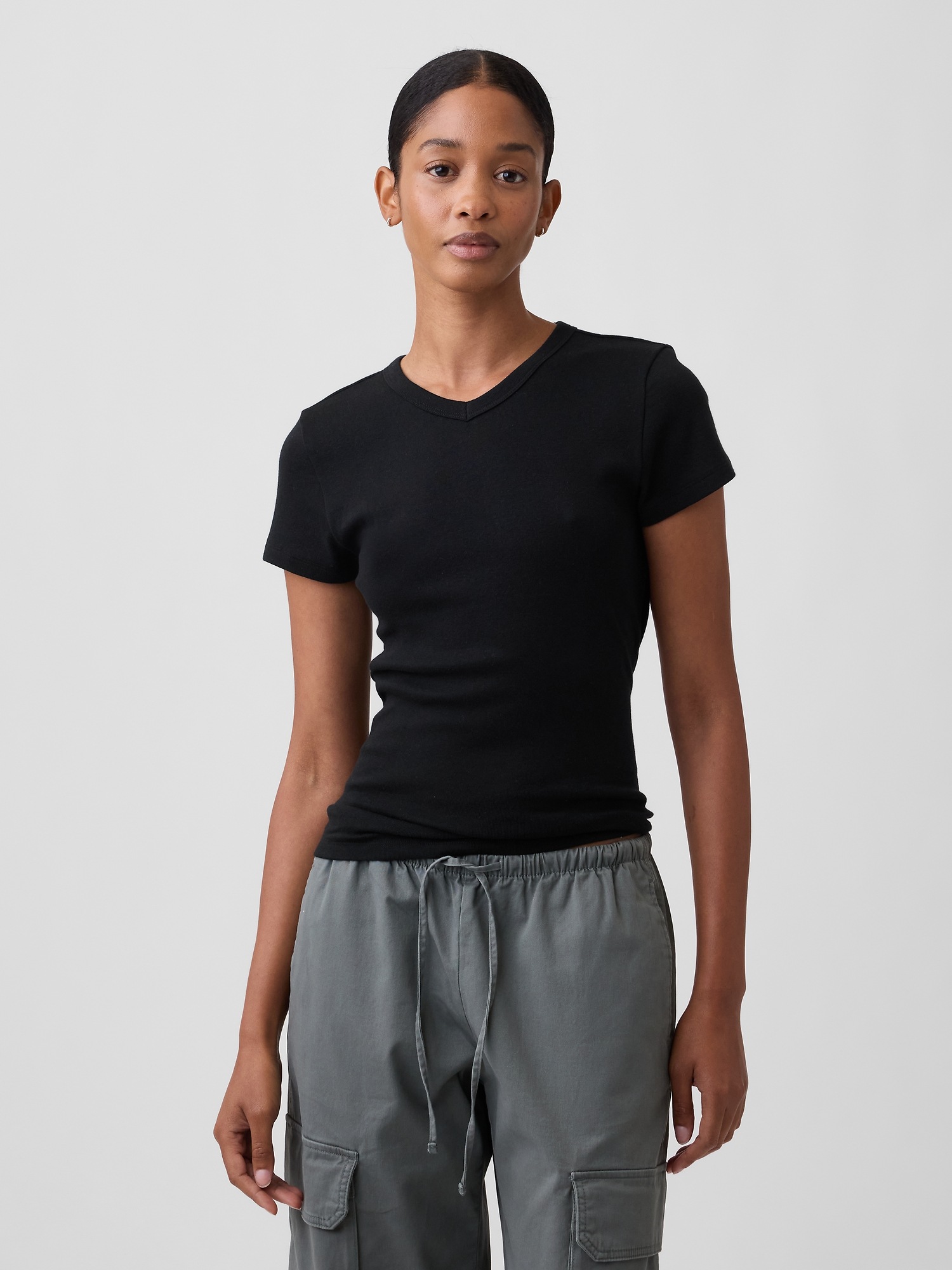Modern Ribbed High-Neck T-Shirt