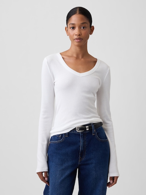 Modern Ribbed V-Neck T-Shirt