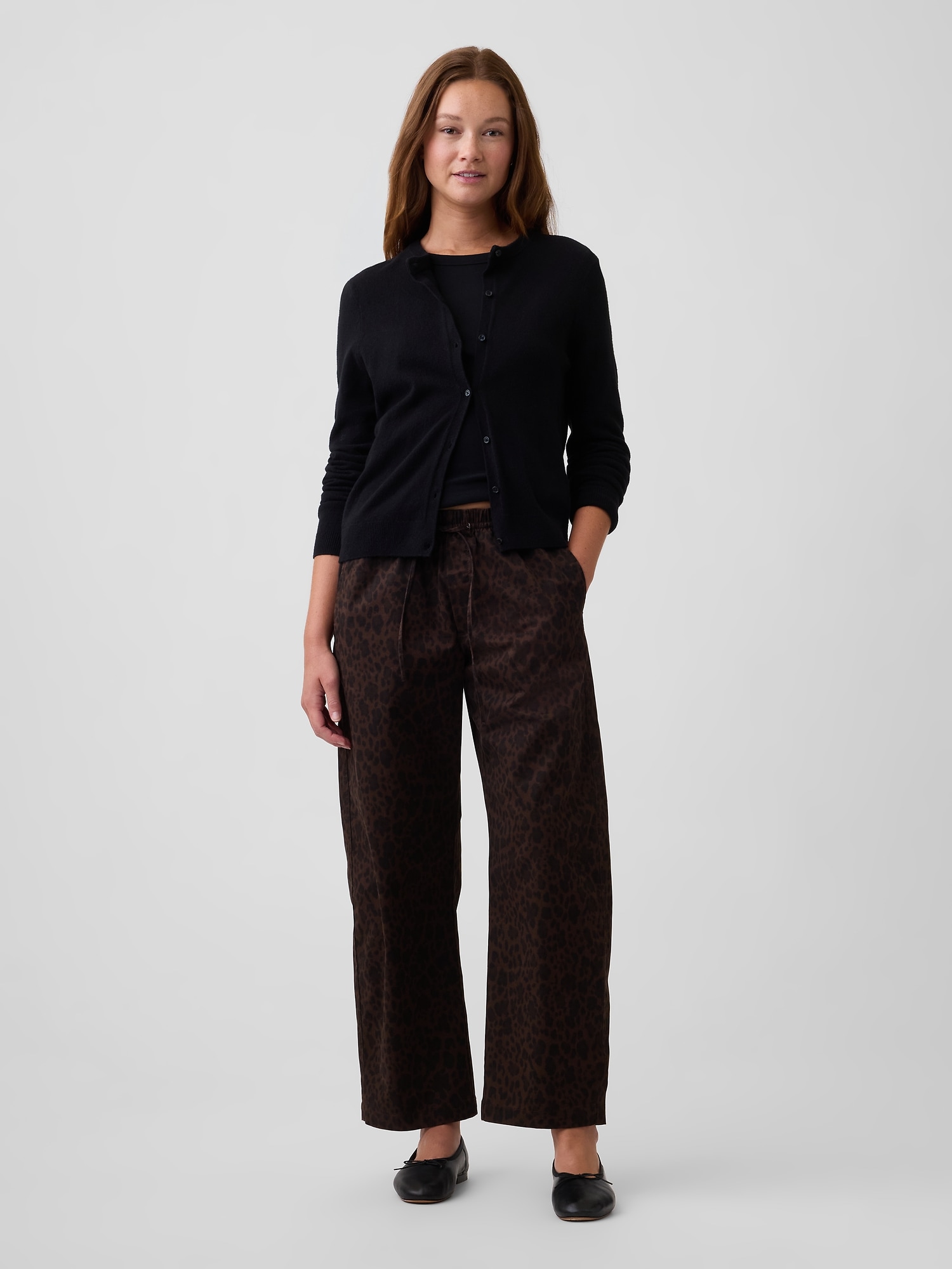 Mid Rise Easy Barrel Khakis