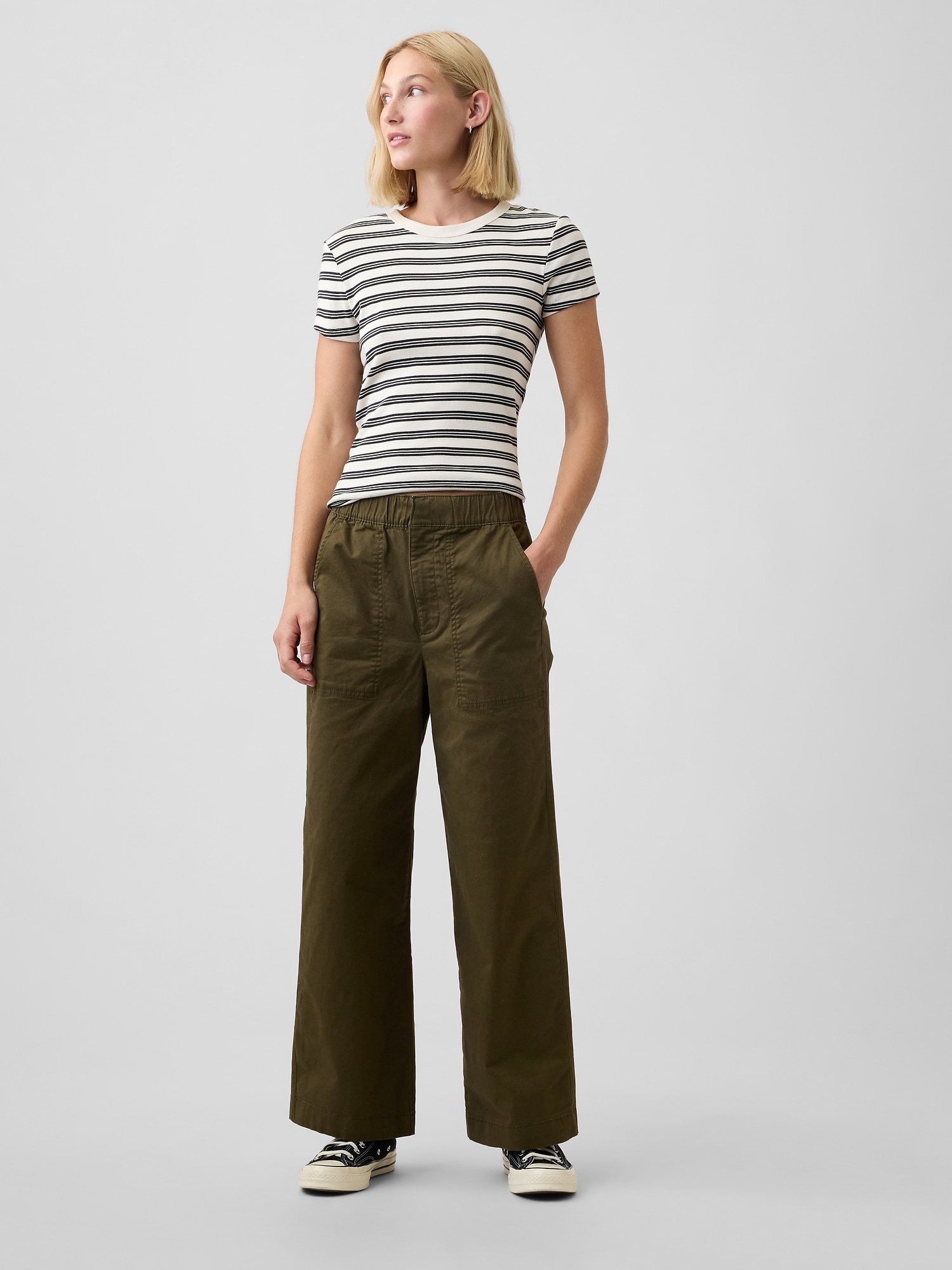 Mid Rise Wide-Leg Khakis