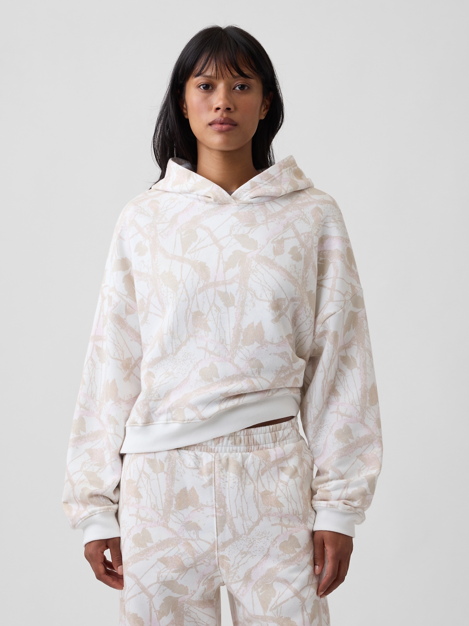 Relaxed Gap Mini-Logo Cropped Hoodie