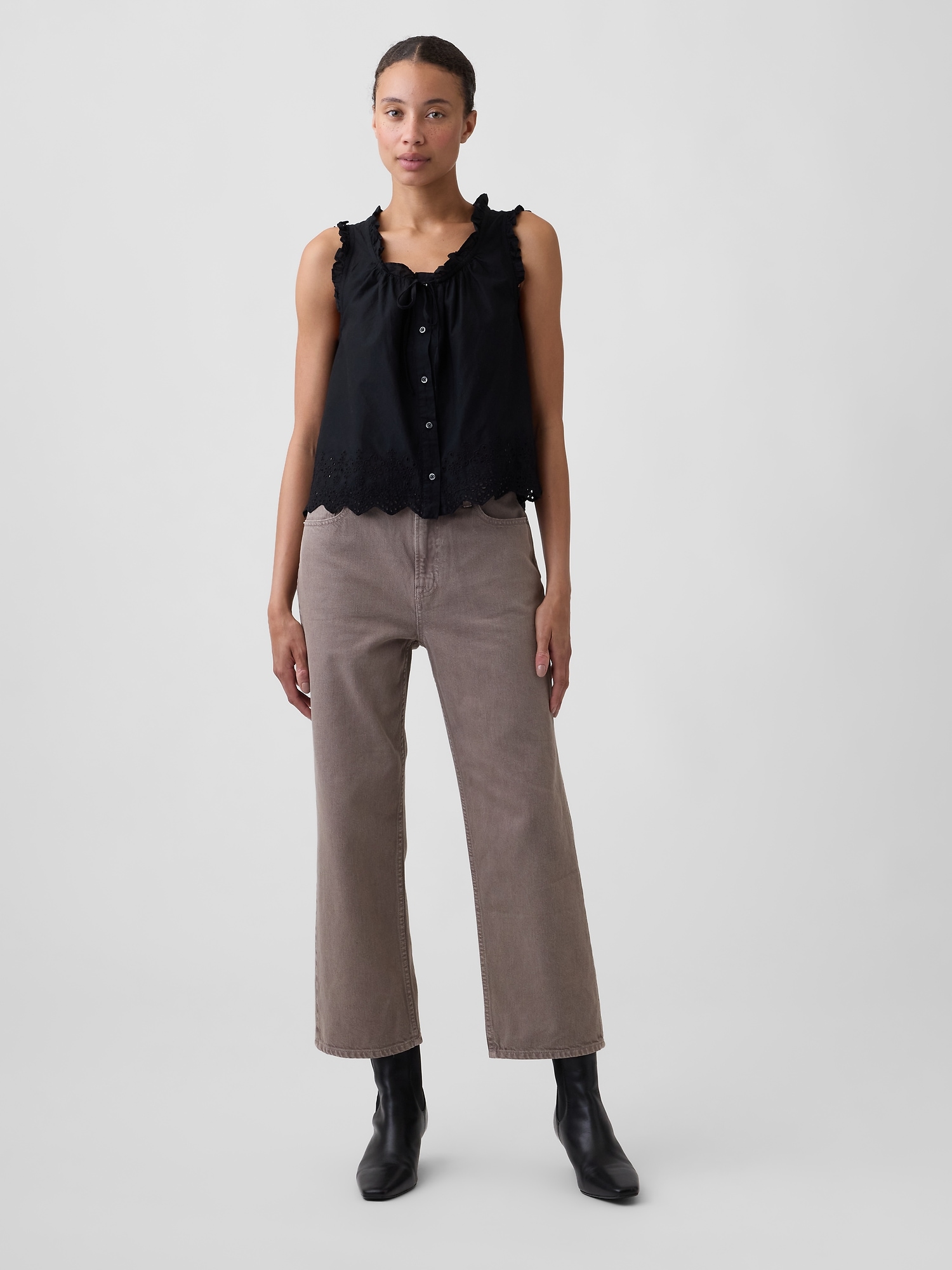 Low Slung Relaxed Straight Crop Jeans