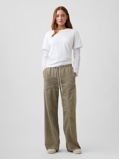 Mid Rise SuperLight Pull-On Wide-Leg Jeans