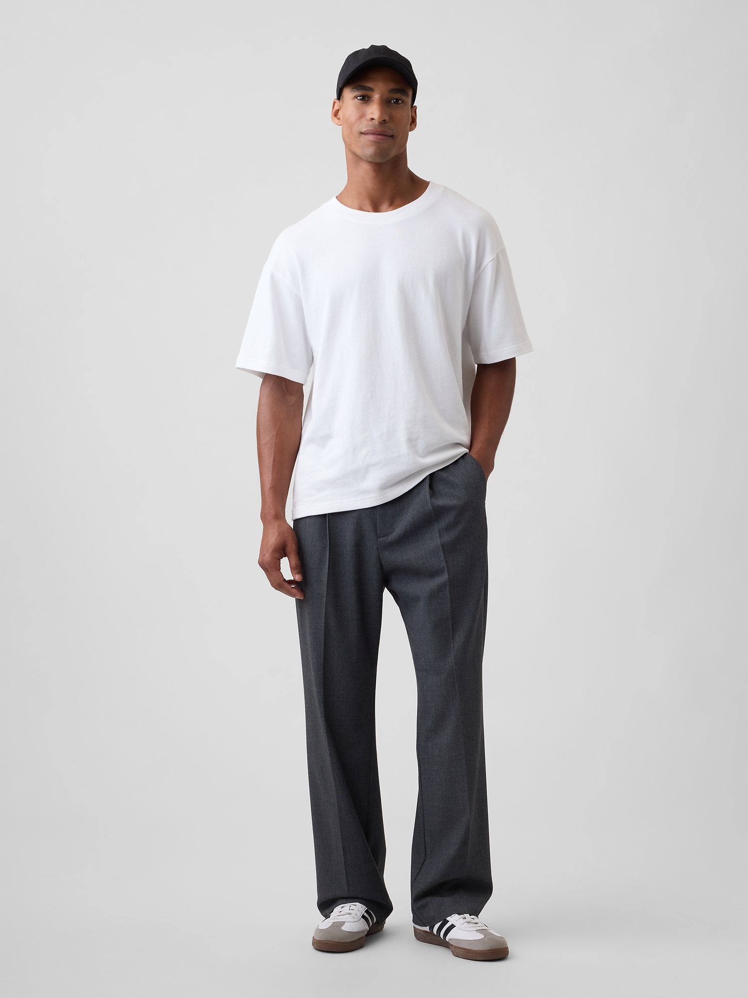 Relaxed Pleated Trousers