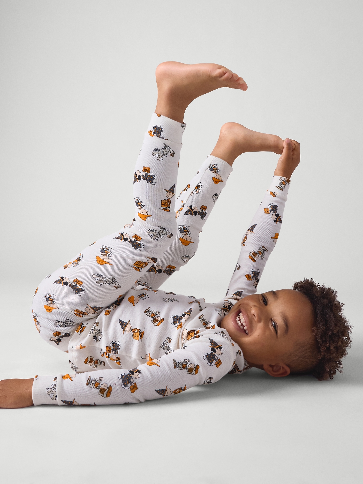 Kids & babyGap Peanuts Halloween PJ Set