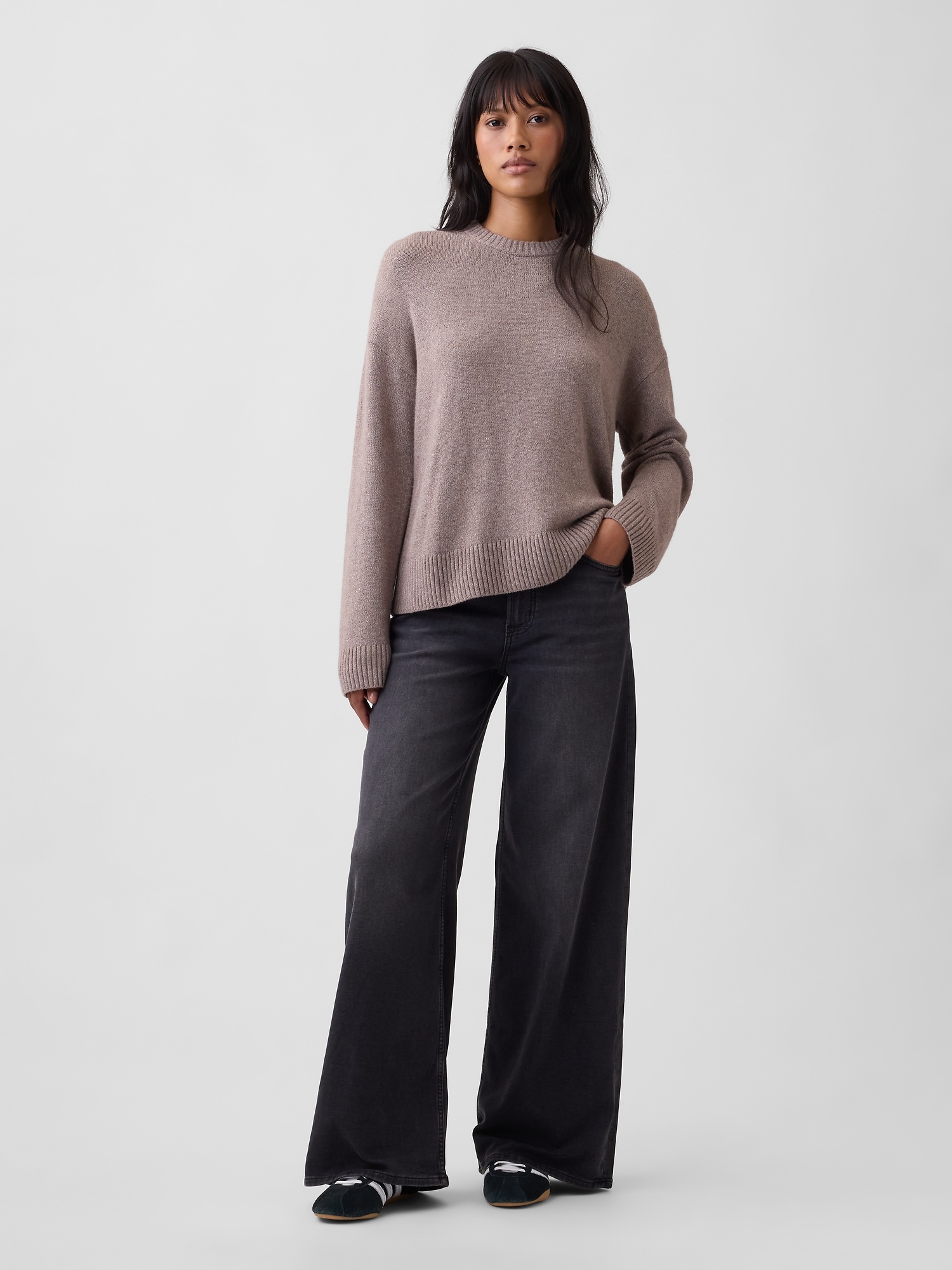 Mid Rise Wide-Leg Sweatpant Jeans