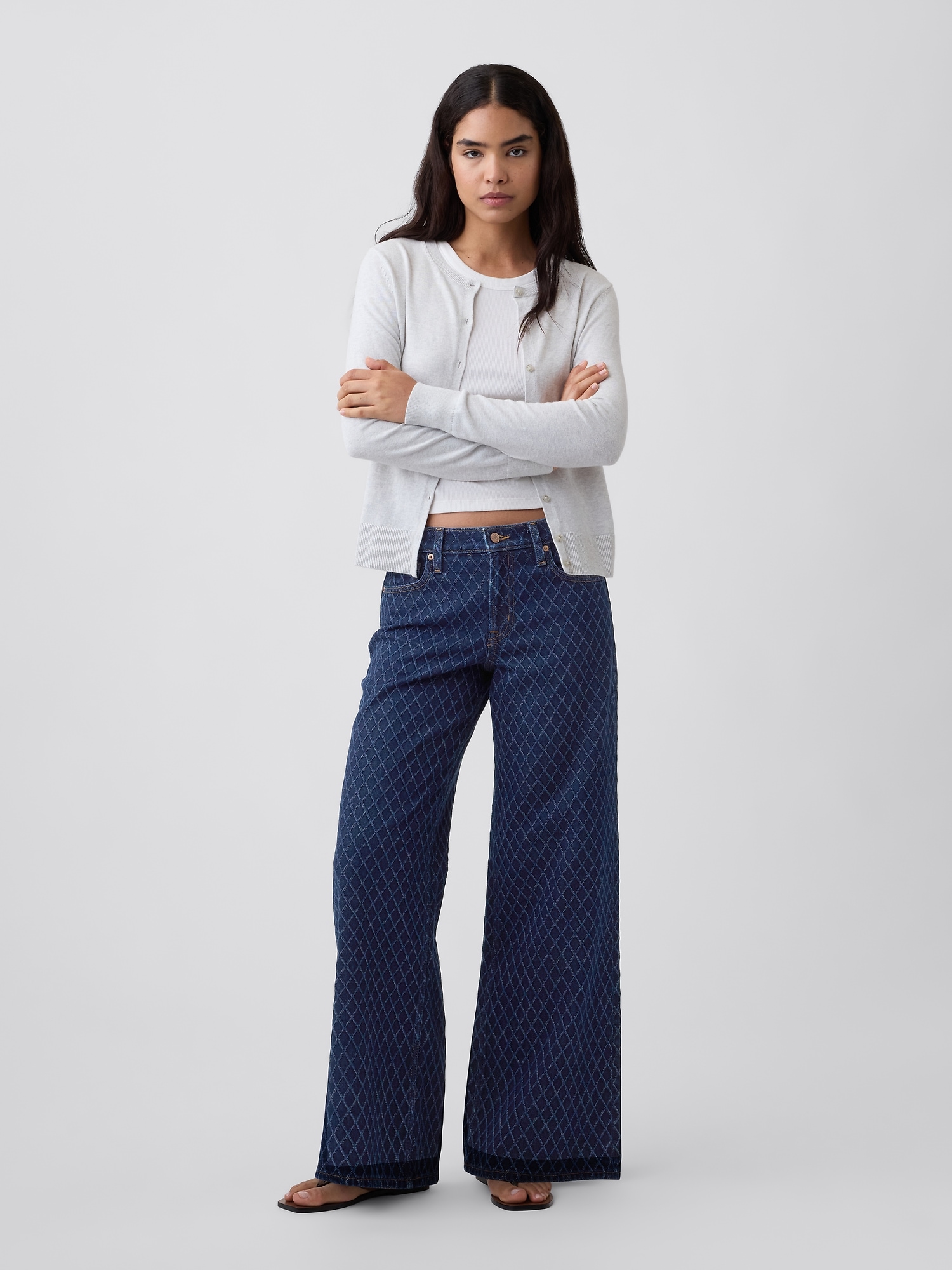 Mid Rise Textured Wide-Leg Jeans