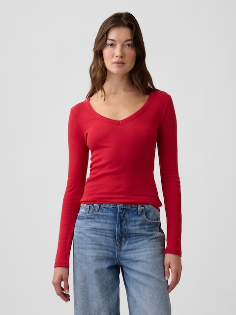 Modern Ribbed V-Neck T-Shirt